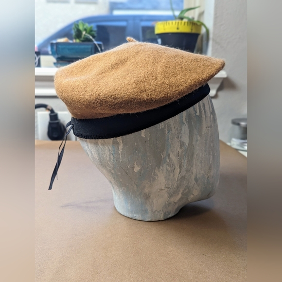 Beret (Brown) - Picture 4 of 13